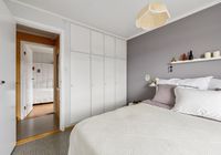 bedroom-8403115_1280.jpg