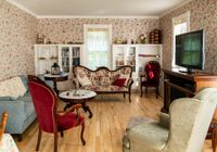 victorian-decoration-3545037_1280.jpg