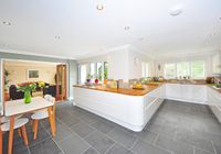 kitchen-1336160_1280.jpg