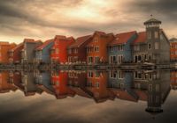 row-houses-384596_1280.jpg