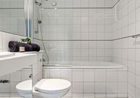 bathroom-6893117_1280.jpg
