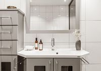 bathroom-9011240_1280.jpg