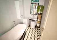 bath-753272_1280.jpg