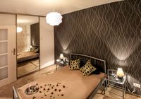 apartment-2094674_1280.jpg