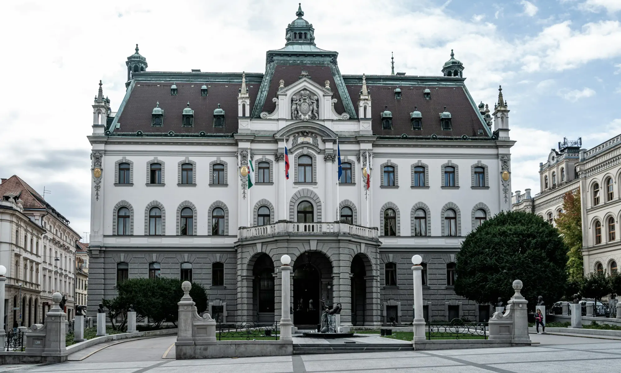Real Estate Tokenization in Slovenia: Tokenizing Property in the Alps