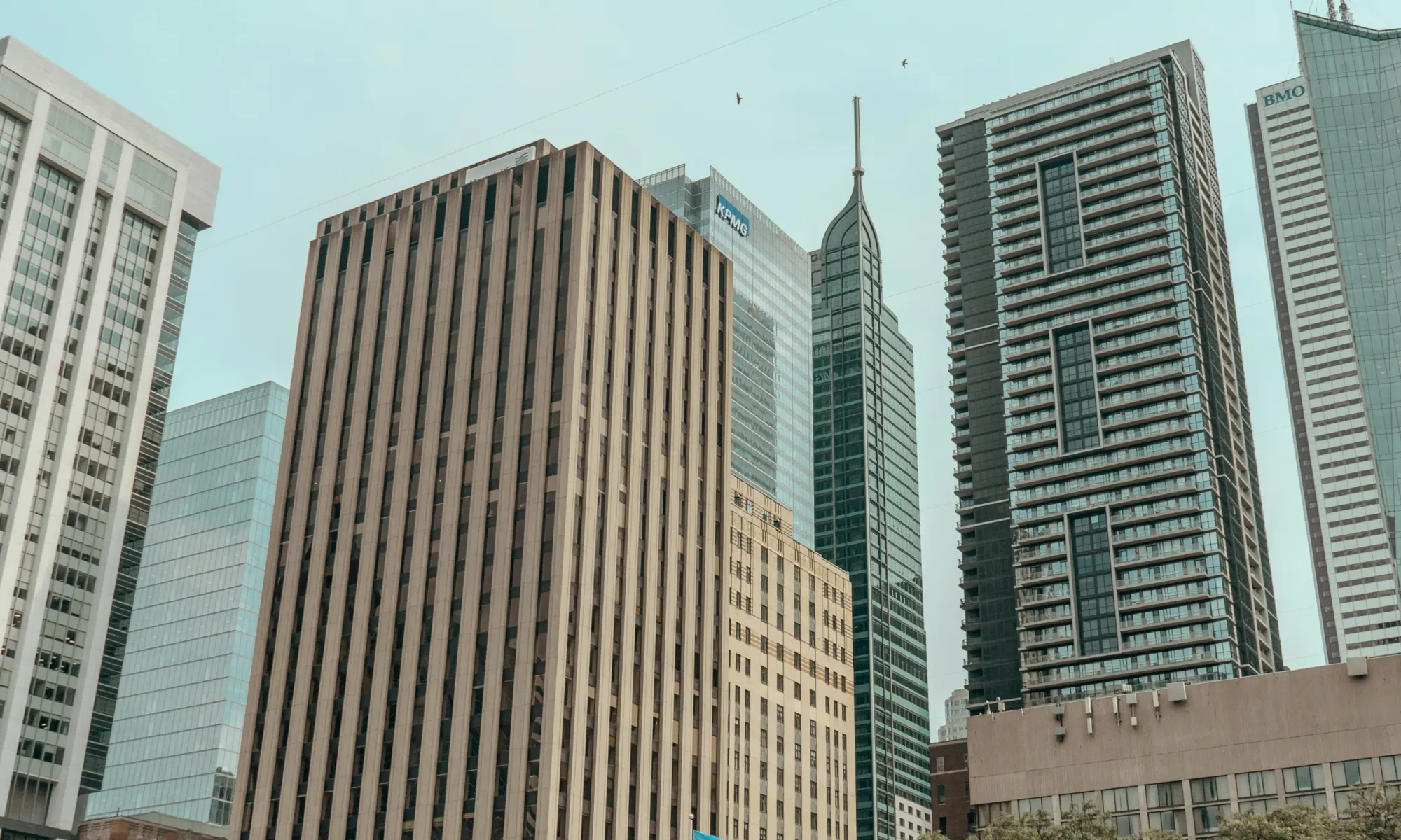 Investor’s Checklist: What You Need to Know Before Purchasing Real Estate Tokens