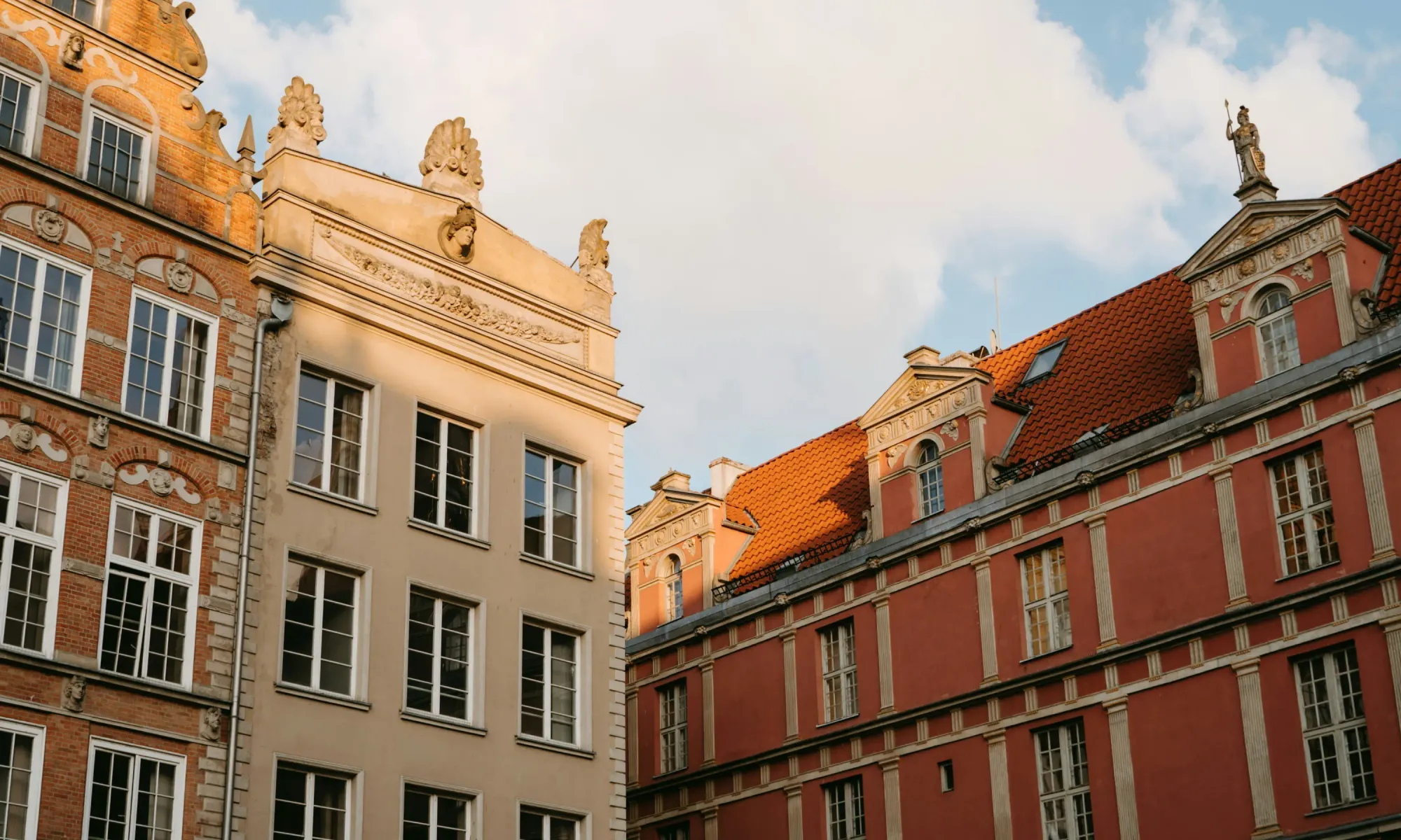 Tokenization in Poland 2026: legal records, MiCA timing, and what works in real life