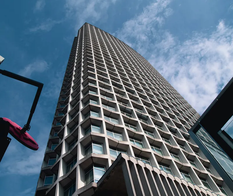 Modern skyscraper under bright daylight